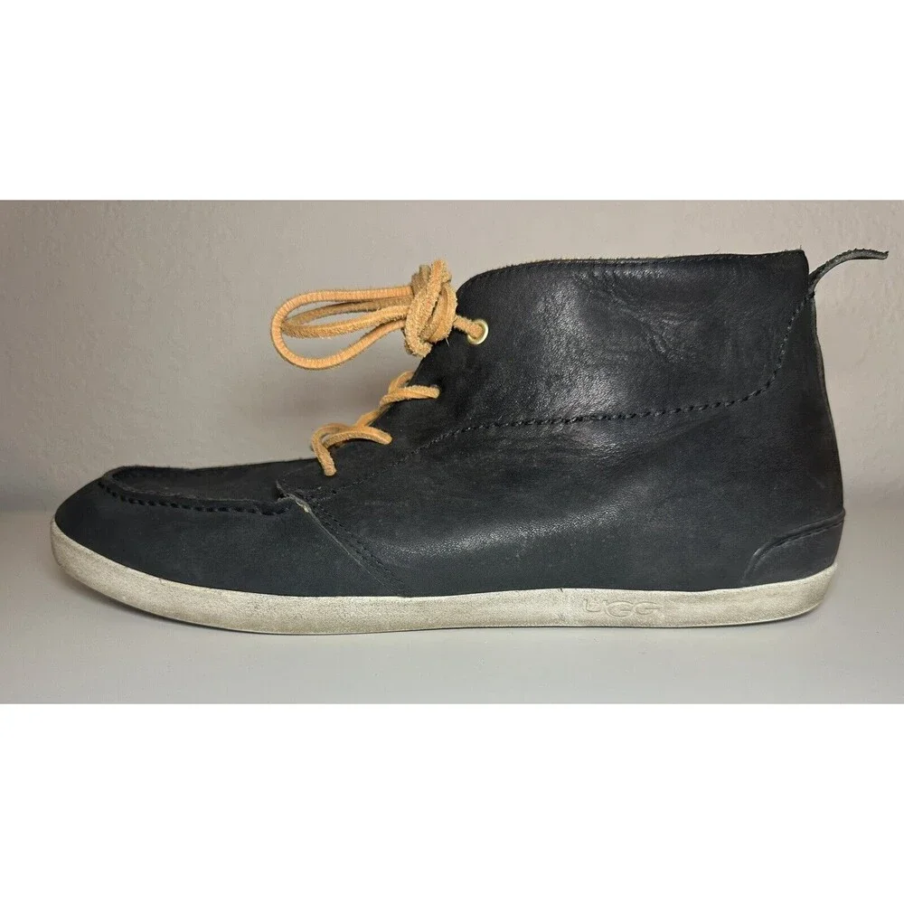 UGG Manhattan‎ Chukka Ankle Boots Shoes Black Leather Lace Up Men's SIZE 12